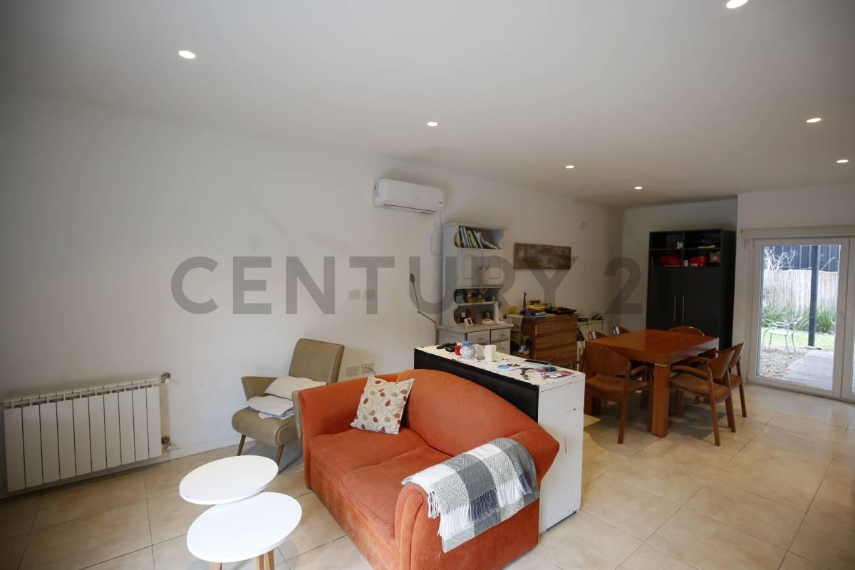CASA EN VENTA EN GORINA TIPO DUPLEX — foto 1