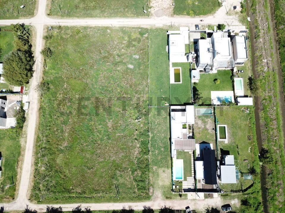 Terreno a la venta en Villa Castells, Gonnet. Apto banco — foto 1