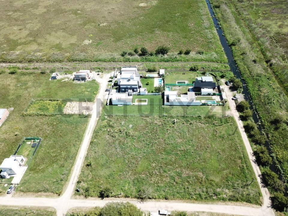 Terreno a la venta en Villa Castells, Gonnet. Apto banco — foto 1