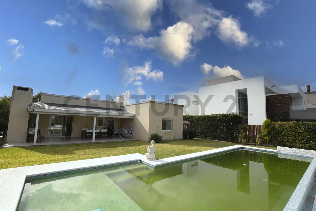 Casa en venta en Fincas de Iraola II de tres dormitorios — foto 1