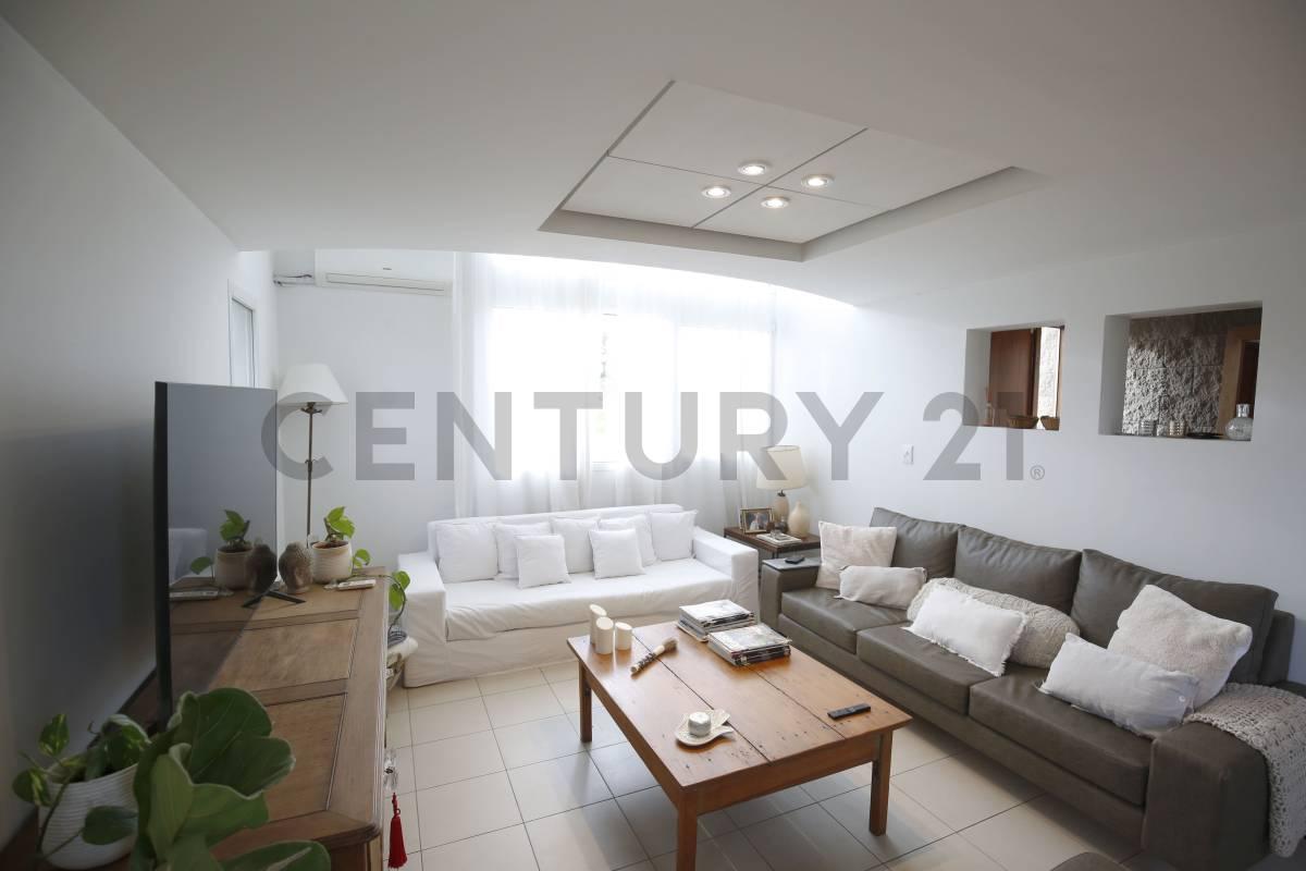 Casa en venta en Puerto Nizuc de tres dormitorios con parque y pileta en Puerto Nizuc — foto 1