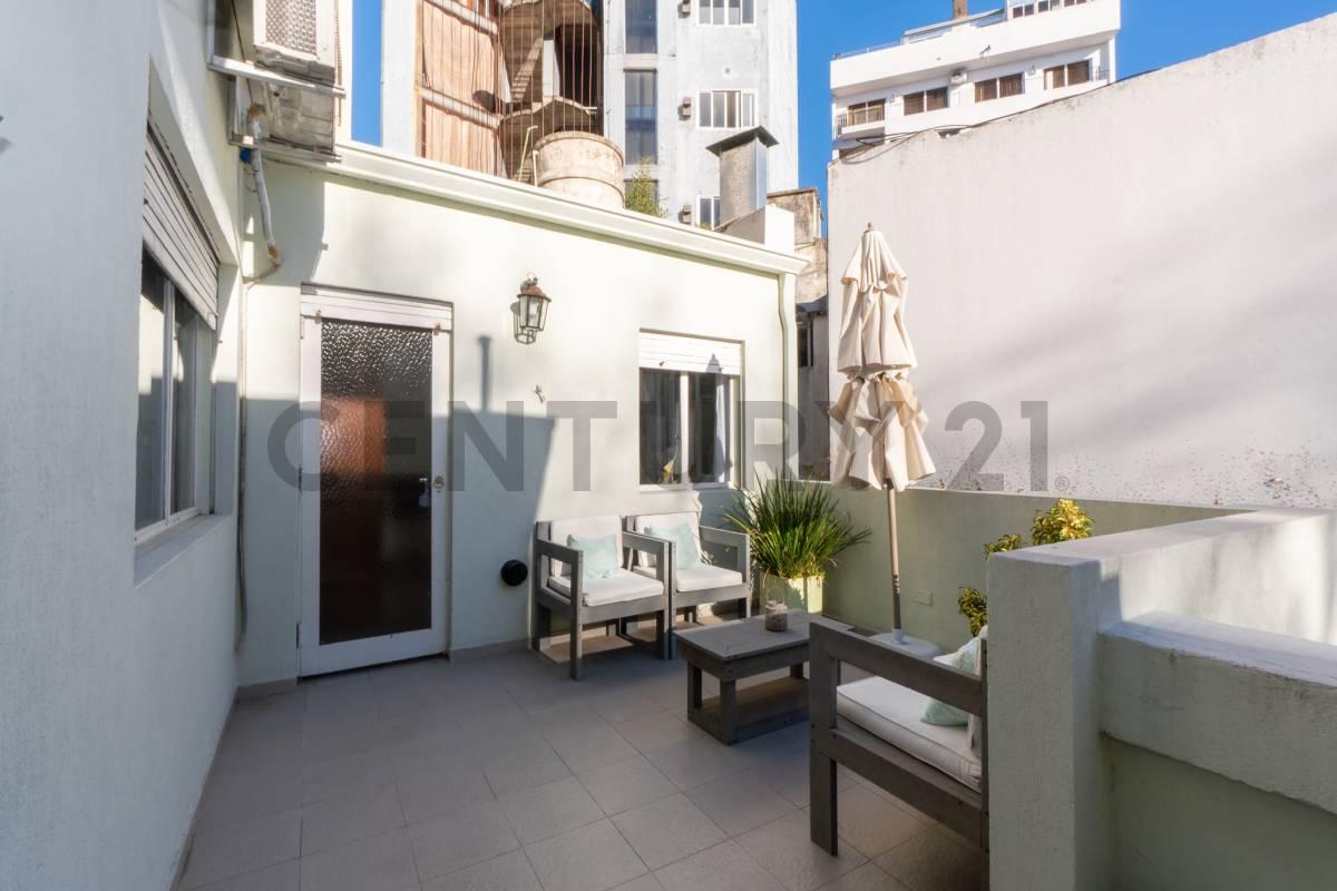 Casa en venta en La Plata ideal para uso institucional, profesional o vivienda — foto 1
