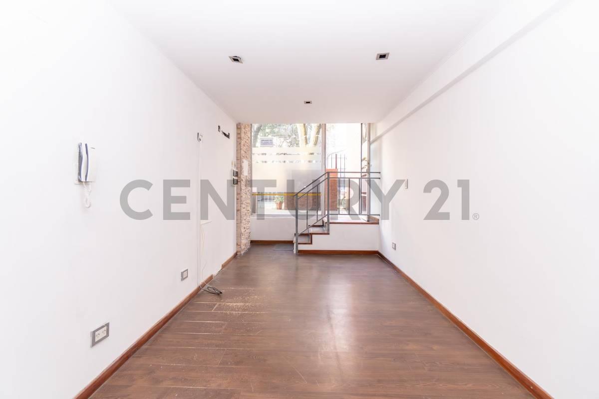 LOCAL COMERCIAL EN EXCELENTE UBICACIÓN – CALLE 8 ENTRE 56 Y 57 — foto 1