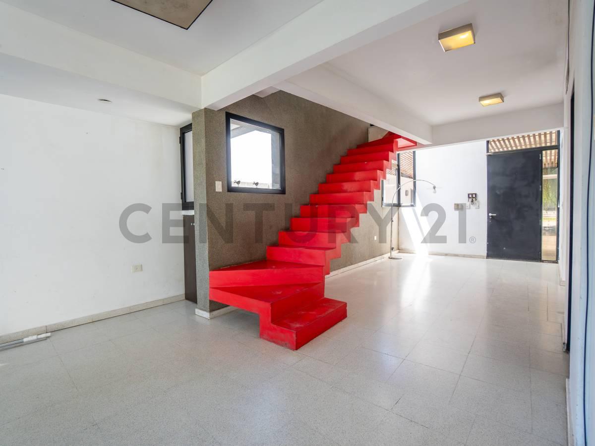 Casa en venta en Gonnet APTA BANCO - COPIA — foto 1