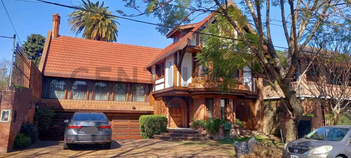 Venta casa 5 amb y depto 3 amb , piscina y jardín. Florida — foto 1