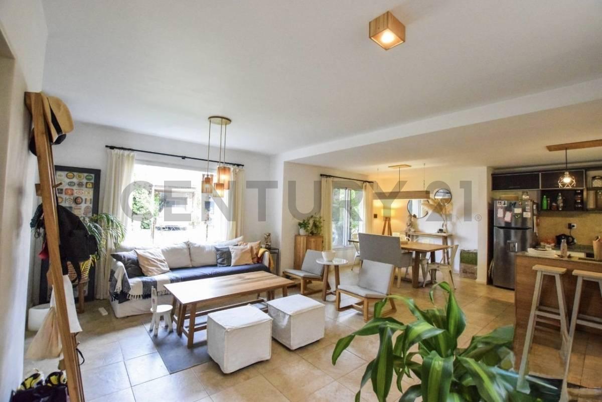 Dúplex en Venta – Homes Portezuelo, Nordelta | Amplio Jardín en Esquina | 5 Ambientes (con renta) — foto 1