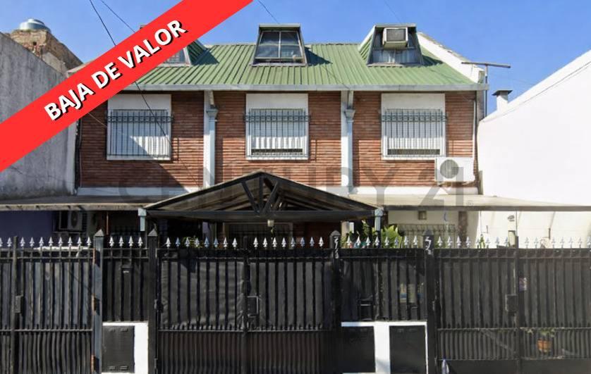 VENTA - TRIPLEX 4 AMBIENTES CON COCHERA CUBIERTA - SAN JUSTO — foto 1