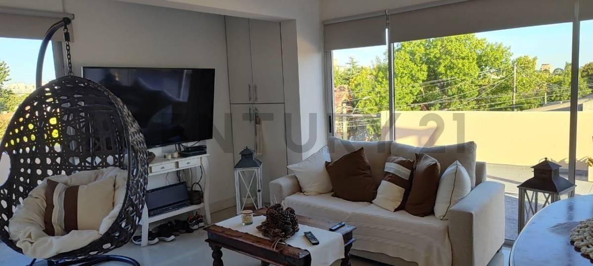 Venta departamento 2 ambientes Ituzaingo Norte con amplia terraza propia. — foto 1