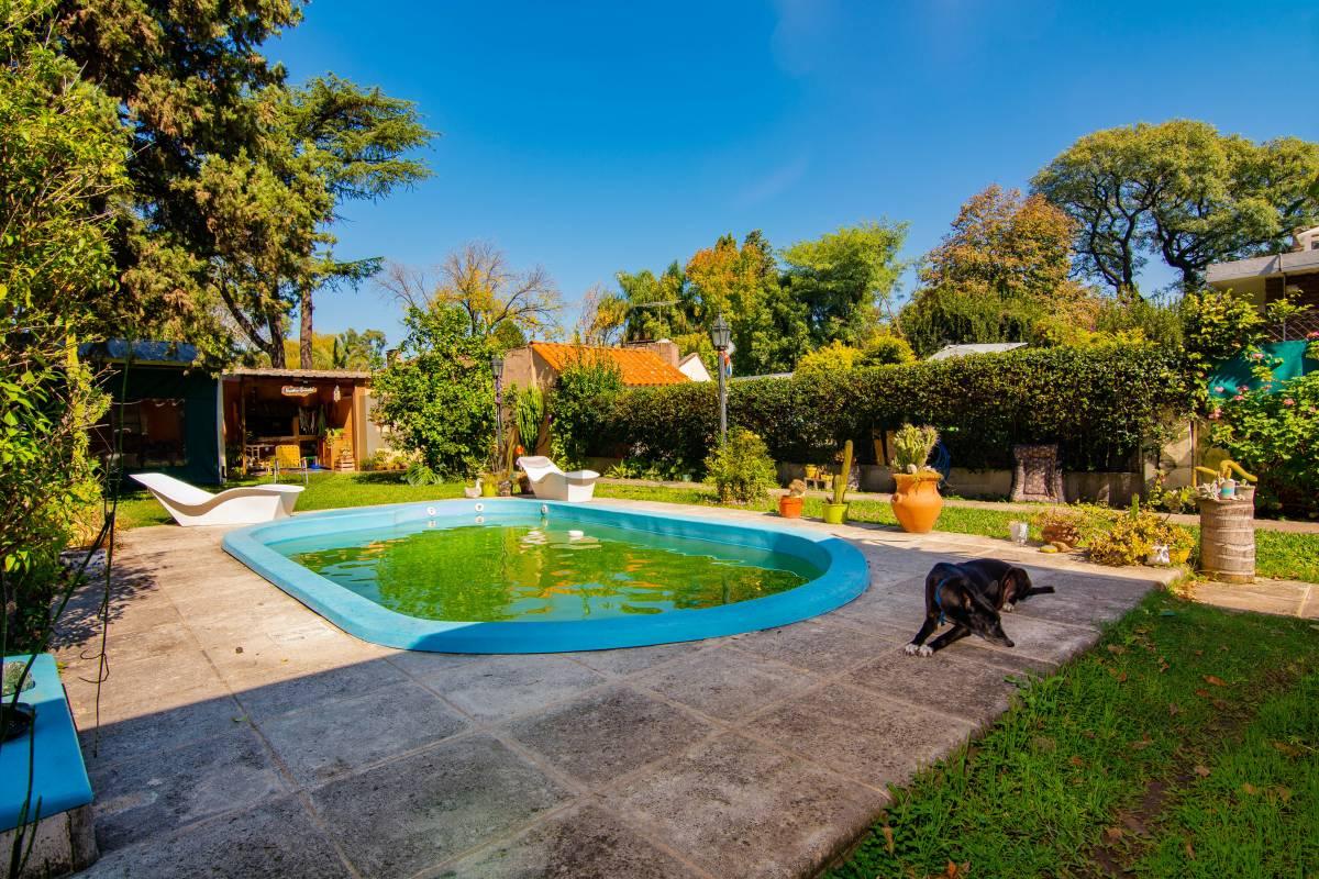 Venta Casa 3 Dormitorios con Parque y Pileta | Barrio Los Pinos, Granadero Baigorria — foto 1