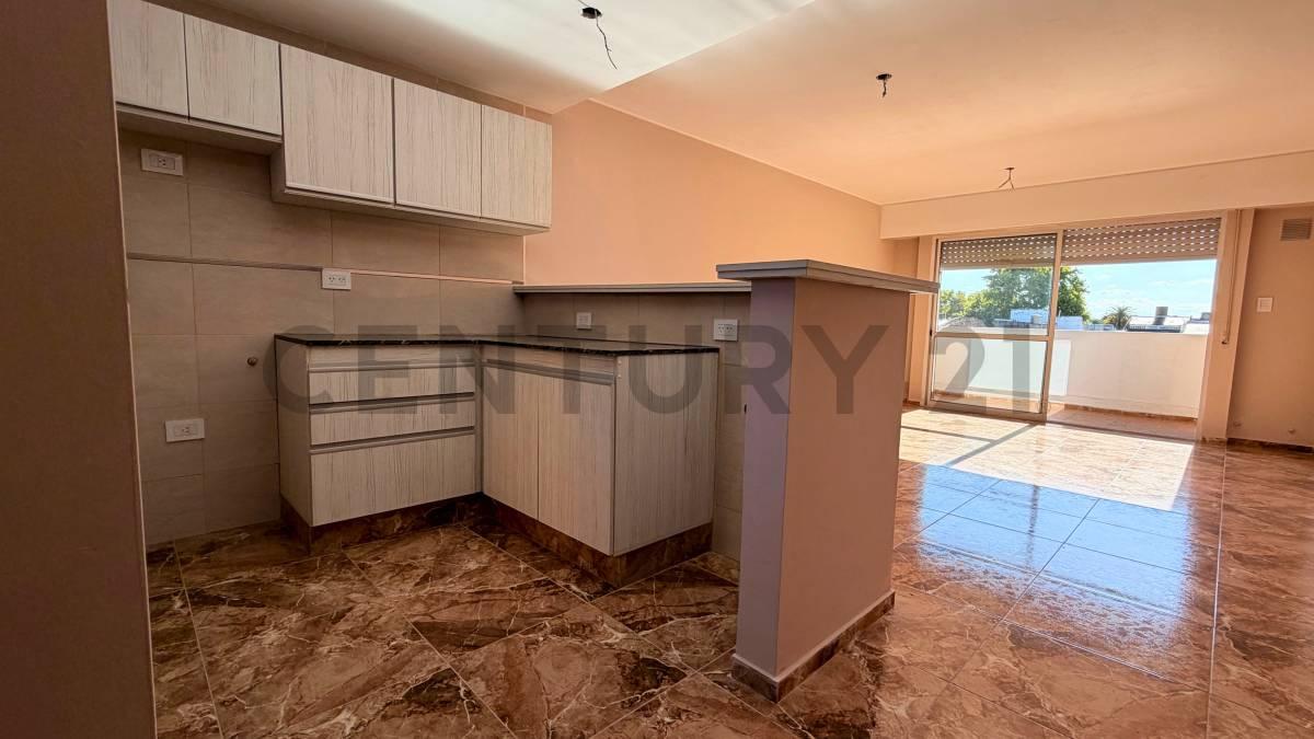 Venta Departamento de 2 Dormitorios con balcón en Echesortu, Rosario — foto 1