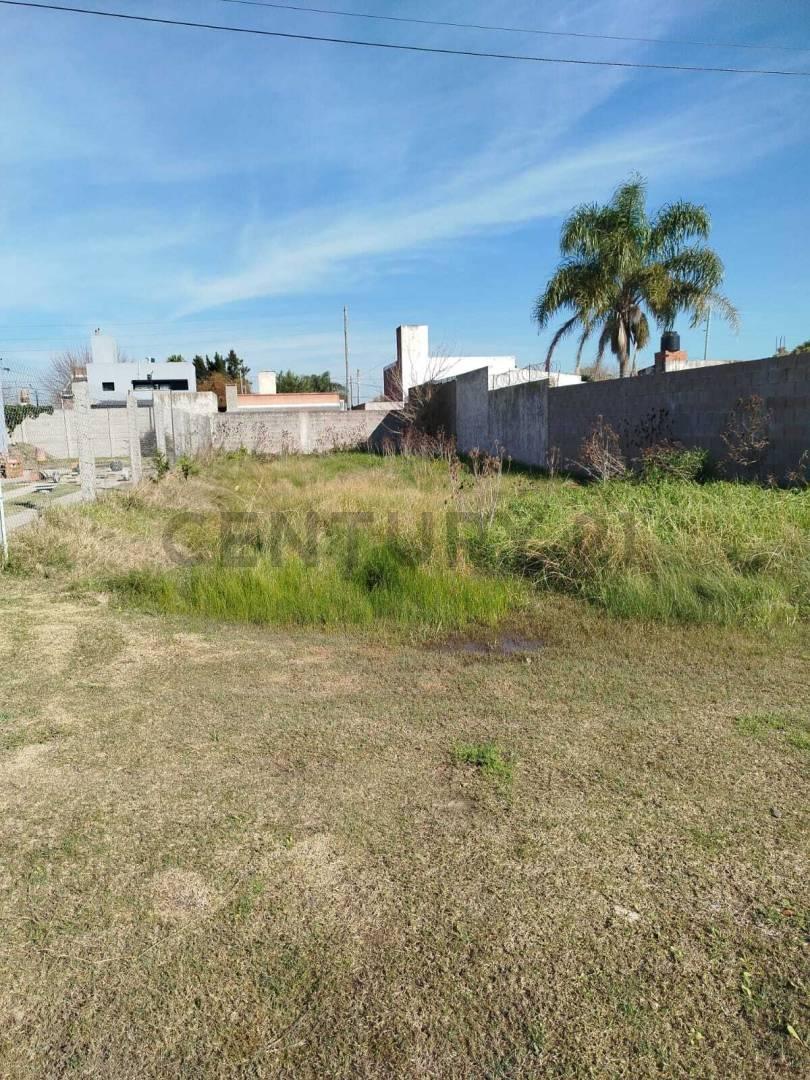 VENDO TERRENO EN VILLA CASTELLS — foto 1