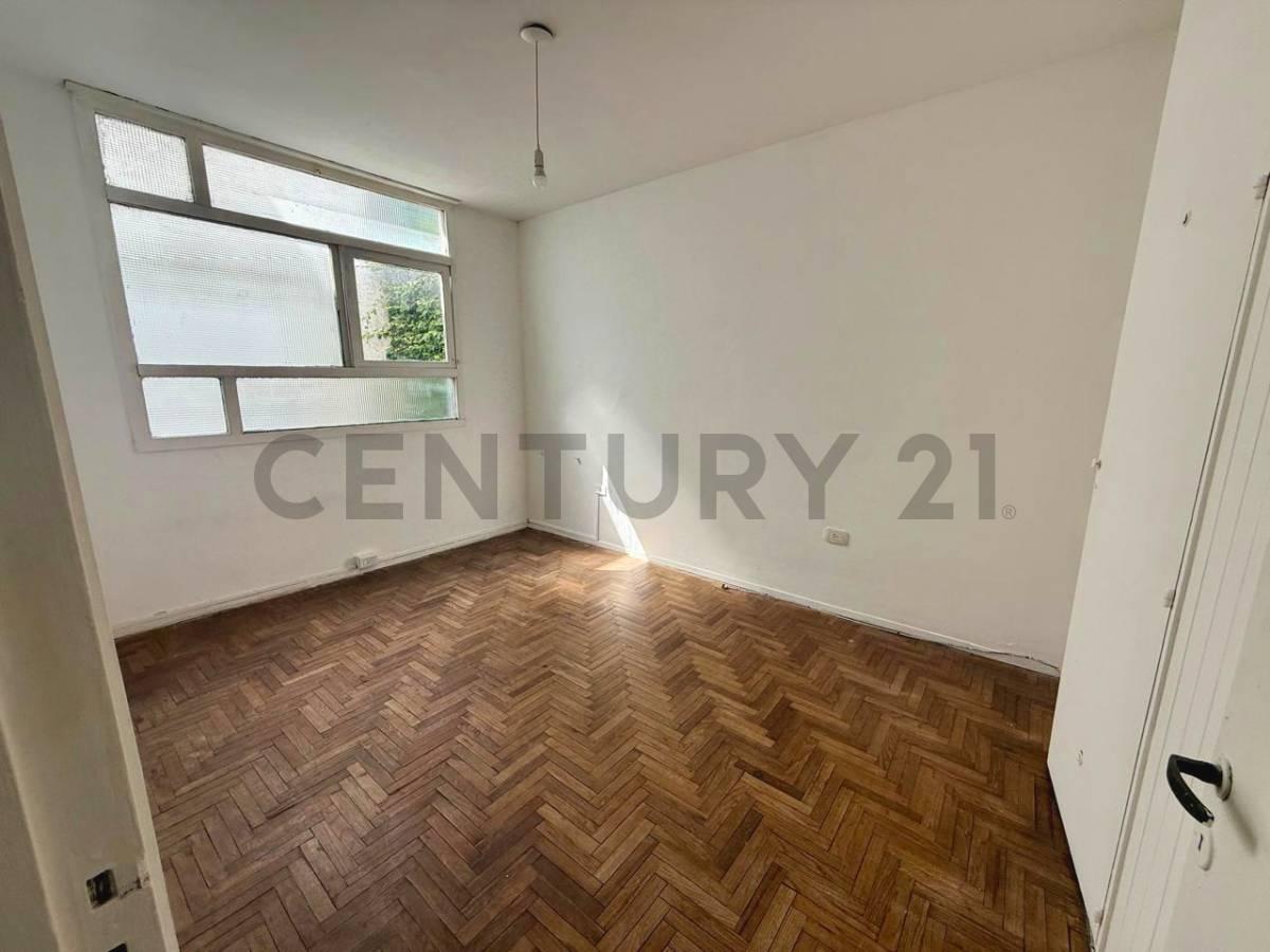 Venta de Departamento de 2 Dormitorios en La Plata — foto 1