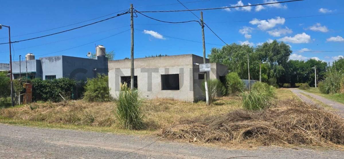 Lote en venta en Arturo Segui — foto 1