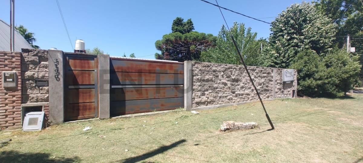 CASA A LA VENTA EN GONNET — foto 1