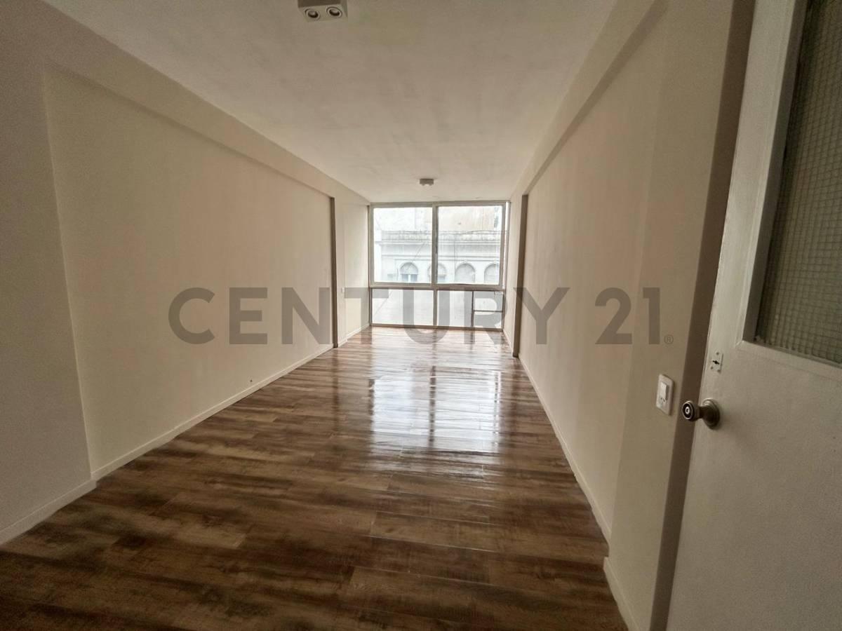 Venta de Oficina en el centro de La Plata — foto 1