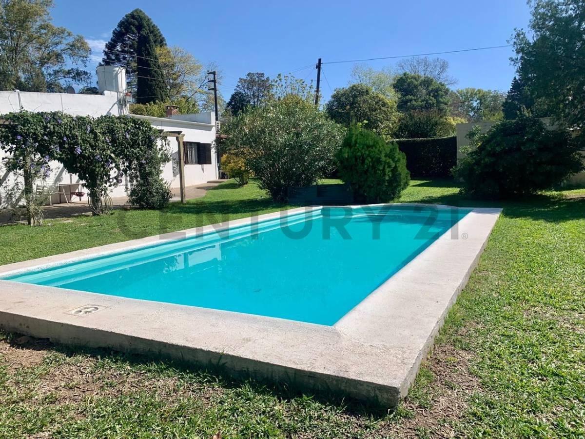 Casa de 4 Dormitorios con pileta en Villa Elisa, La Plata — foto 1