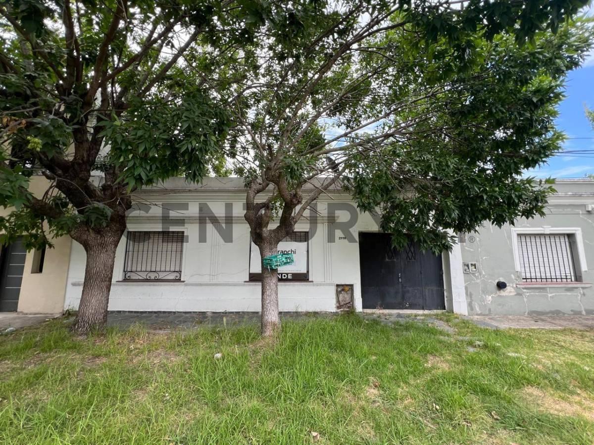 CASA A REFACCIONAR 2 DORMITORIOS LA PLATA — foto 1