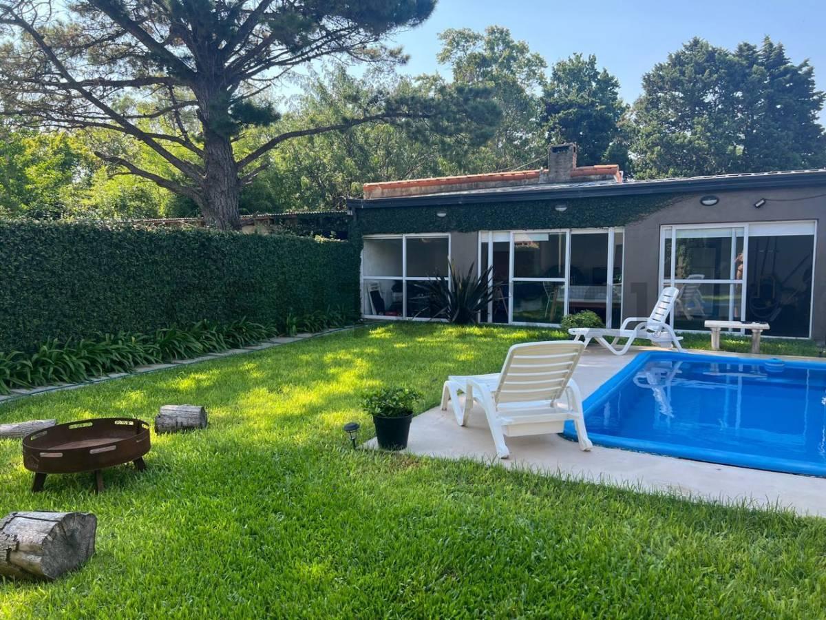 Casa en city bell en alquiler — foto 1