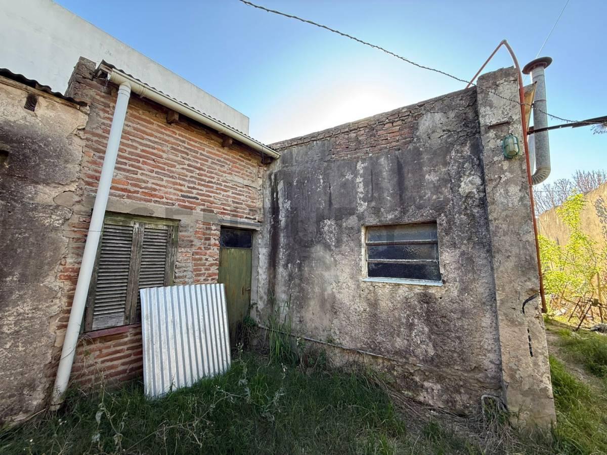 Lote con Construcción a Demoler o Reciclar — foto 1
