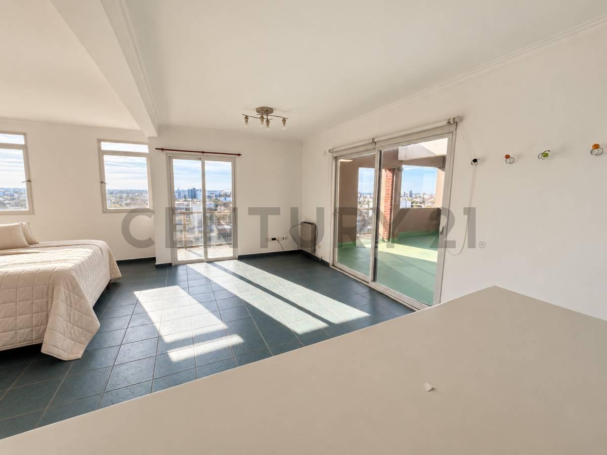 Departamento en Alquiler en La Plata Monoambiente con Terraza propia y cochera opcional — foto 1