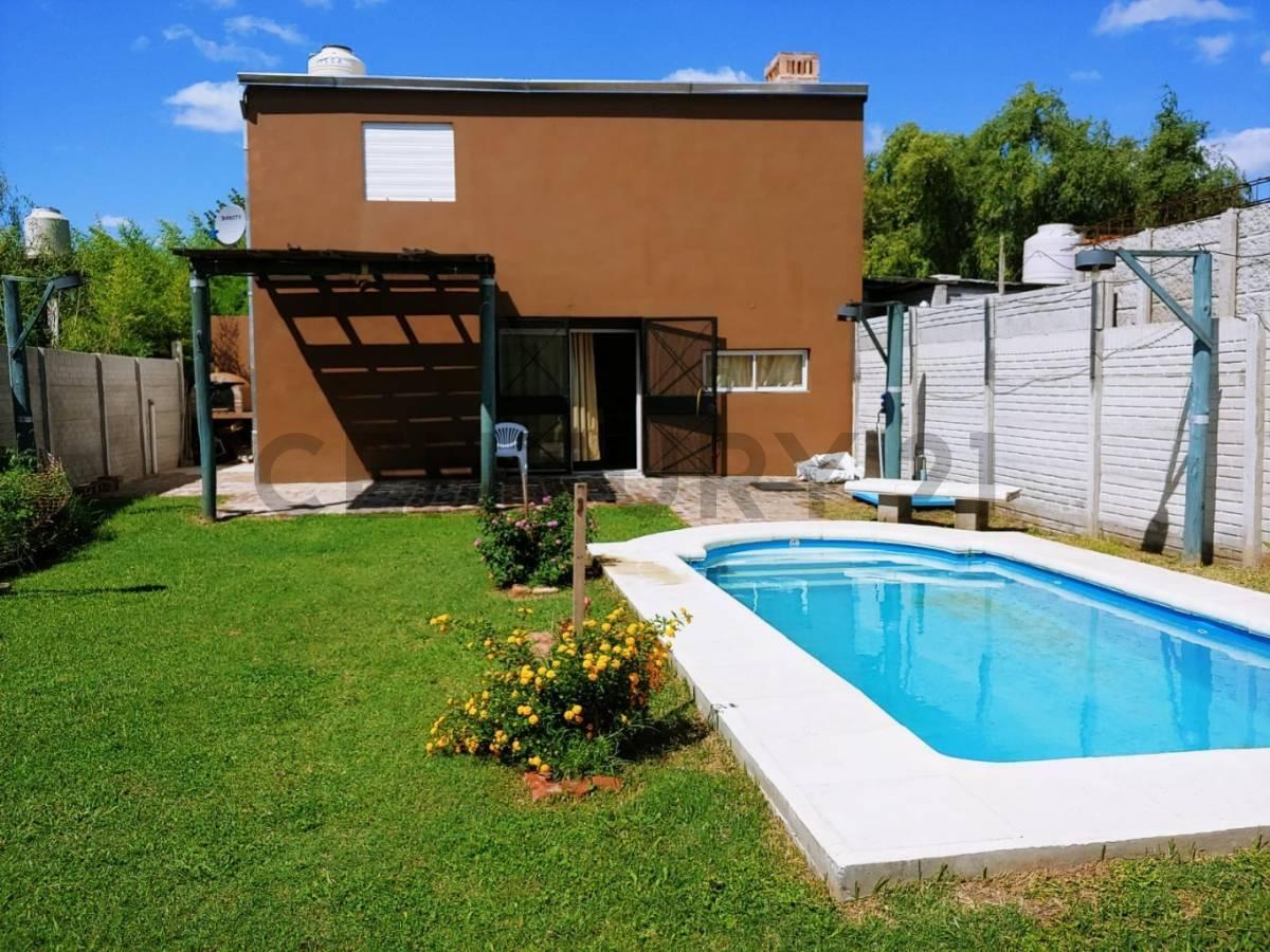 433 entre 139 y 140. Casa quinta en venta, City Bell.- — foto 1