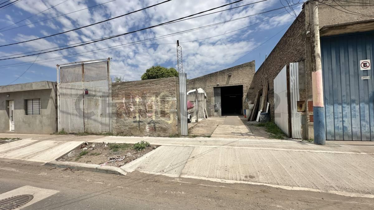 VENTA GALPON 387M2 ZONA SUR LAGOS Y ARIJON — foto 1