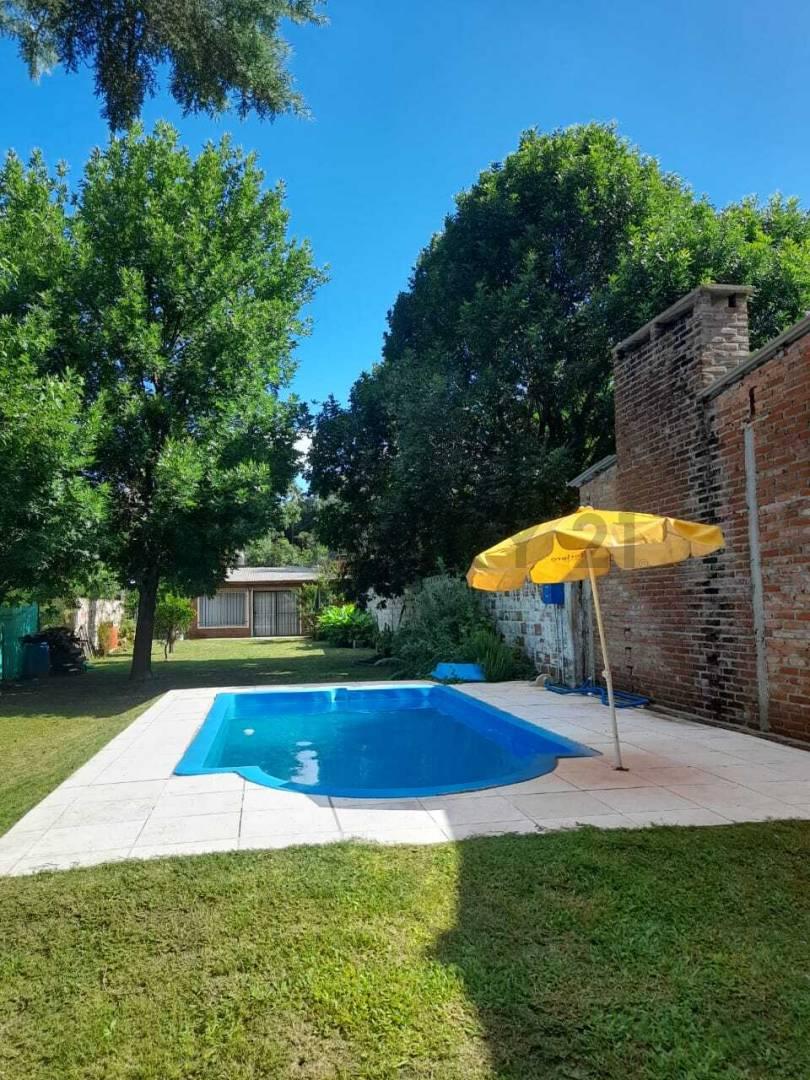 Casa con Pileta y quincho en Ibarlucea — foto 1