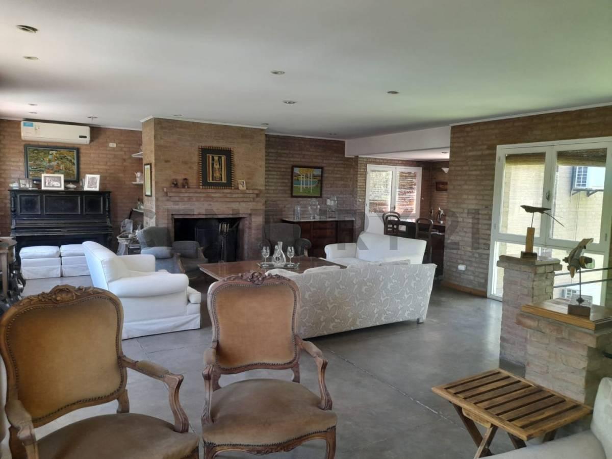 CASA EN BARRIO CLUB DE CAMPO APTA CREDITO HIPOTECARIO — foto 1