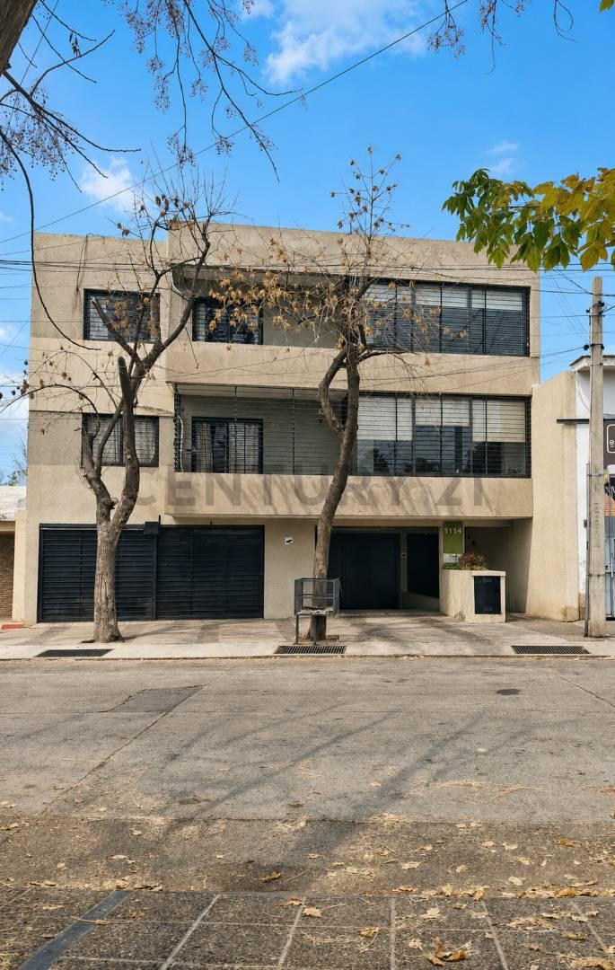 VENTA HERMOSO DUPLEX EN GODOY CRUZ — foto 1