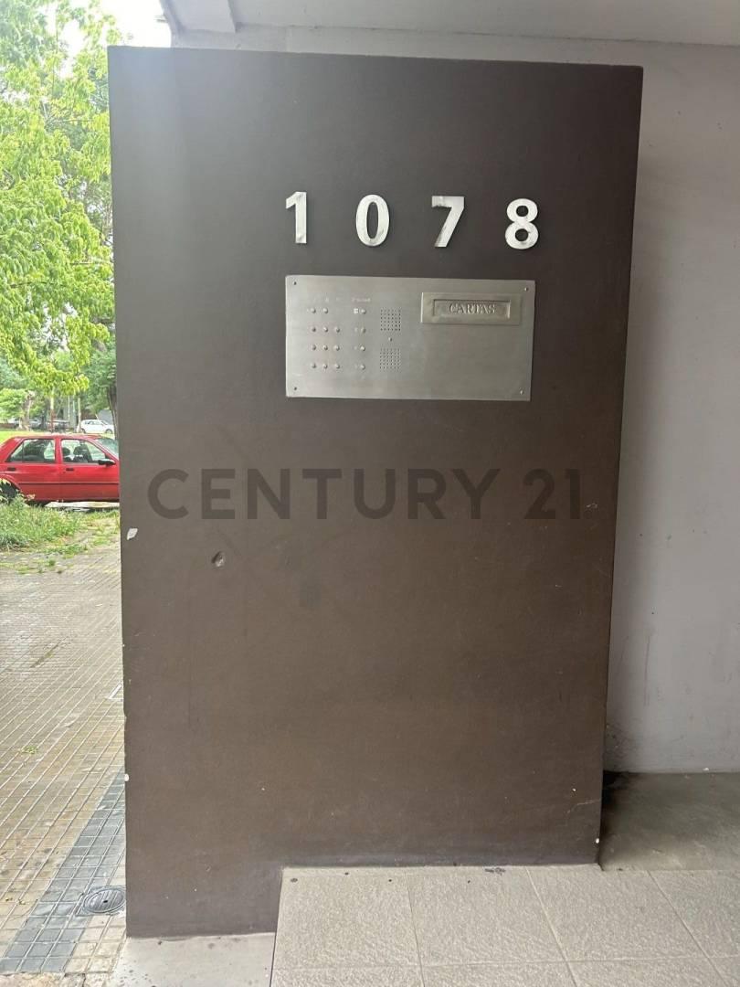 Venta Departamento 1 dormitorio (y escritorio) calle 63 e/ 16 y 17 — foto 1