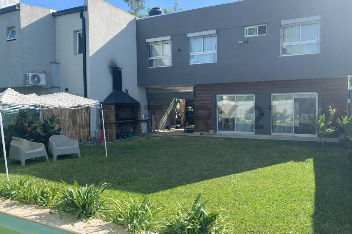 VENTA. 506 y 30 DUPLEX 3 DORMITORIOS Y PILETA — foto 1