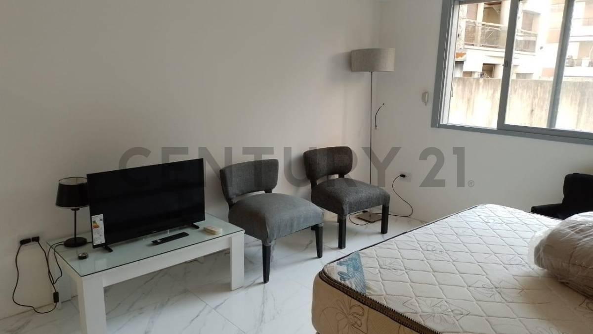 Monoambiente en Venta en calle 50 entre 2 y 3 — foto 1