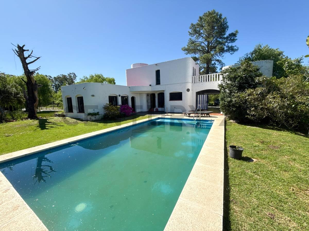 CASA EN VENTA 05 AMB CUBE — foto 1