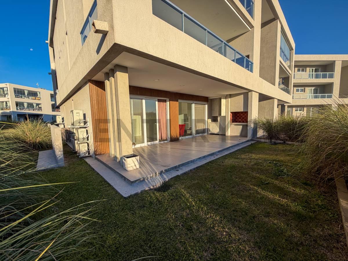 ALQUILER DOS AMB |TOWN HOUSE | PB CON PATIO | LA CALESA, PILARÁ — foto 1