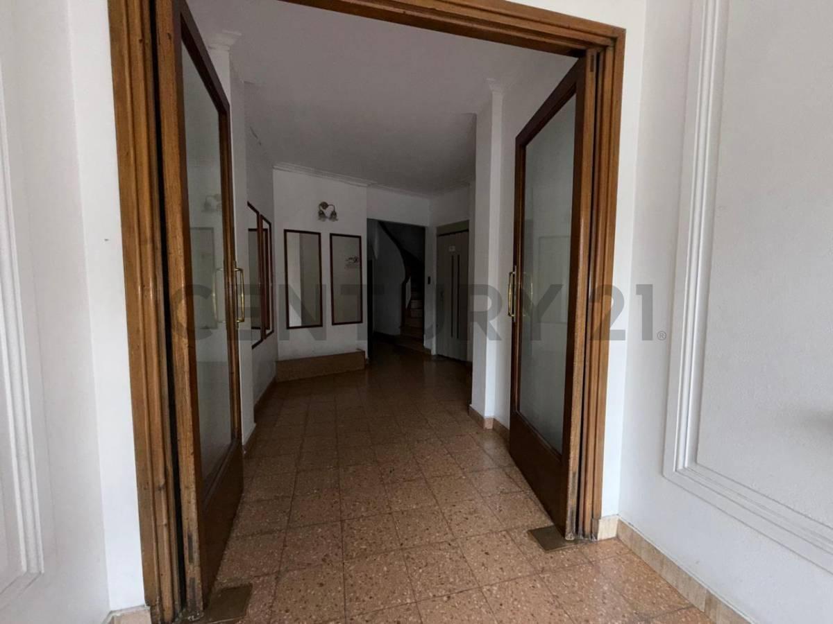 Departamento en Venta en La Plata. Plaza Italia. — foto 1