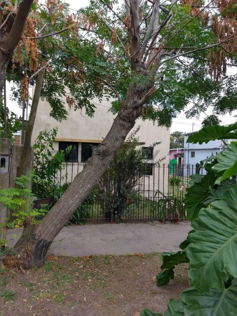 Casa venta sobre lote de 10 por 60. General Mansilla. Bavio — foto 1