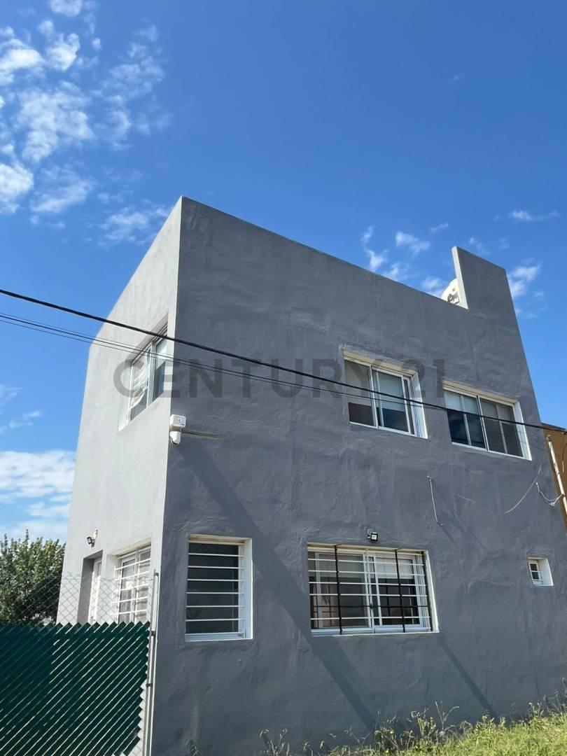 15 esquina 647. Casa tipo dúplex en venta — foto 1