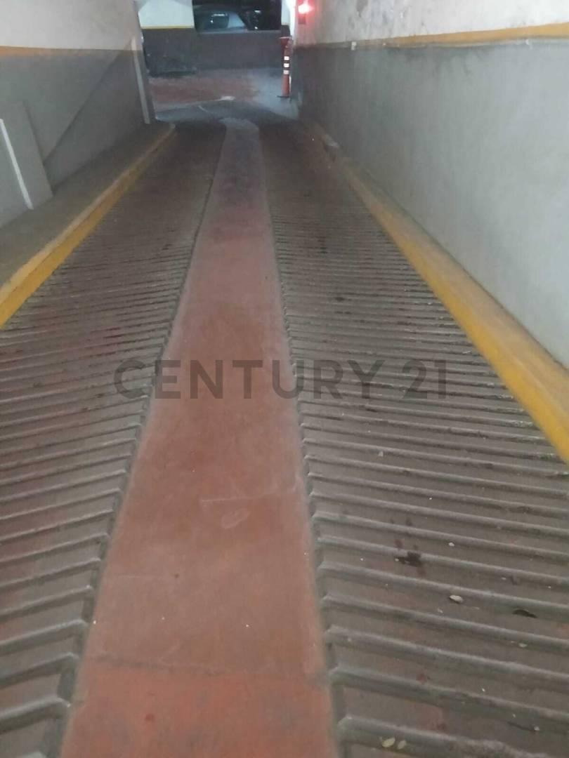 Oportunidad Cochera en Venta en pleno Barrio de Recoleta. — foto 1
