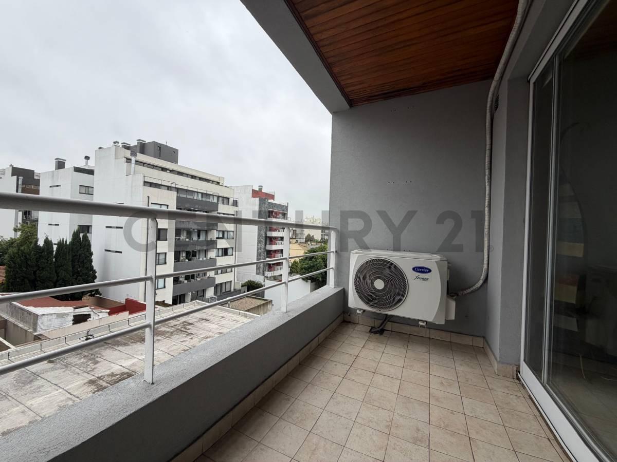 VENTA DEPARTAMENTO 2 AMBIENTES - SUPER LUMINOSO - PILETA Y SUM - VILLA DEVOTO — foto 1