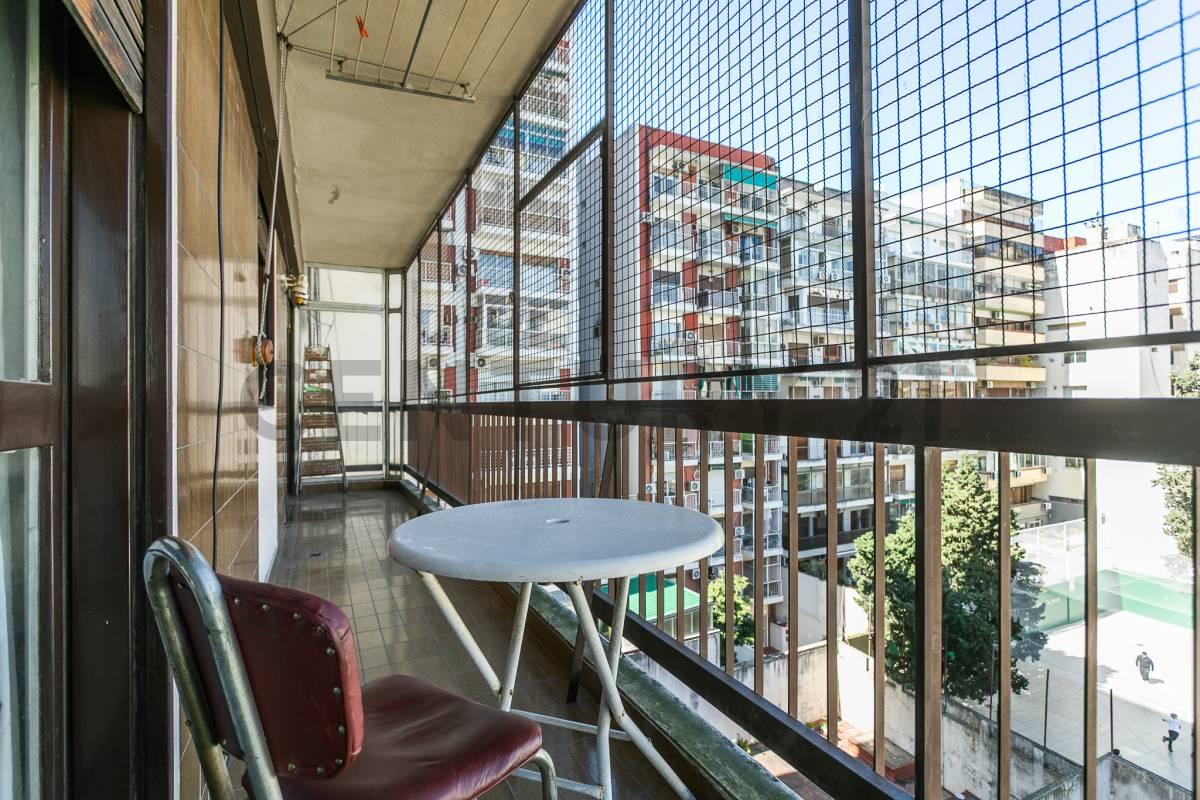 Venta 3 Ambientes con Dependencia y Balcón – Flores — foto 1