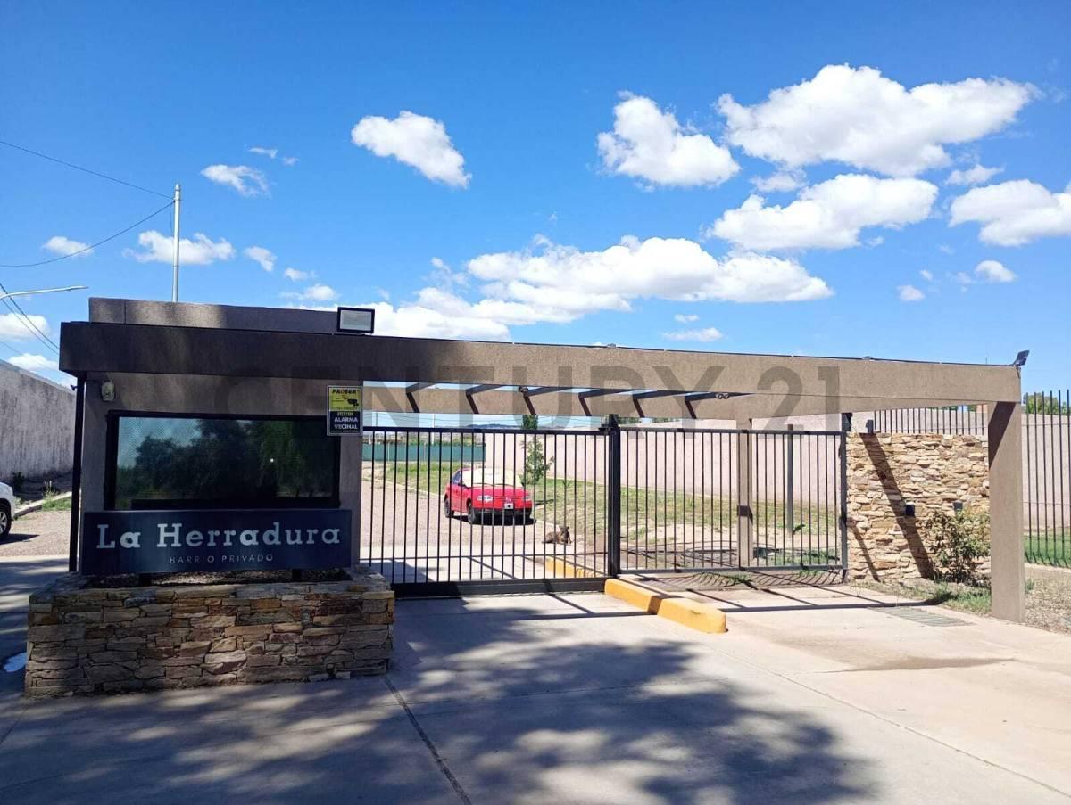 LOTE EN BARRIO LA HERRADURA EN VENTA — foto 1