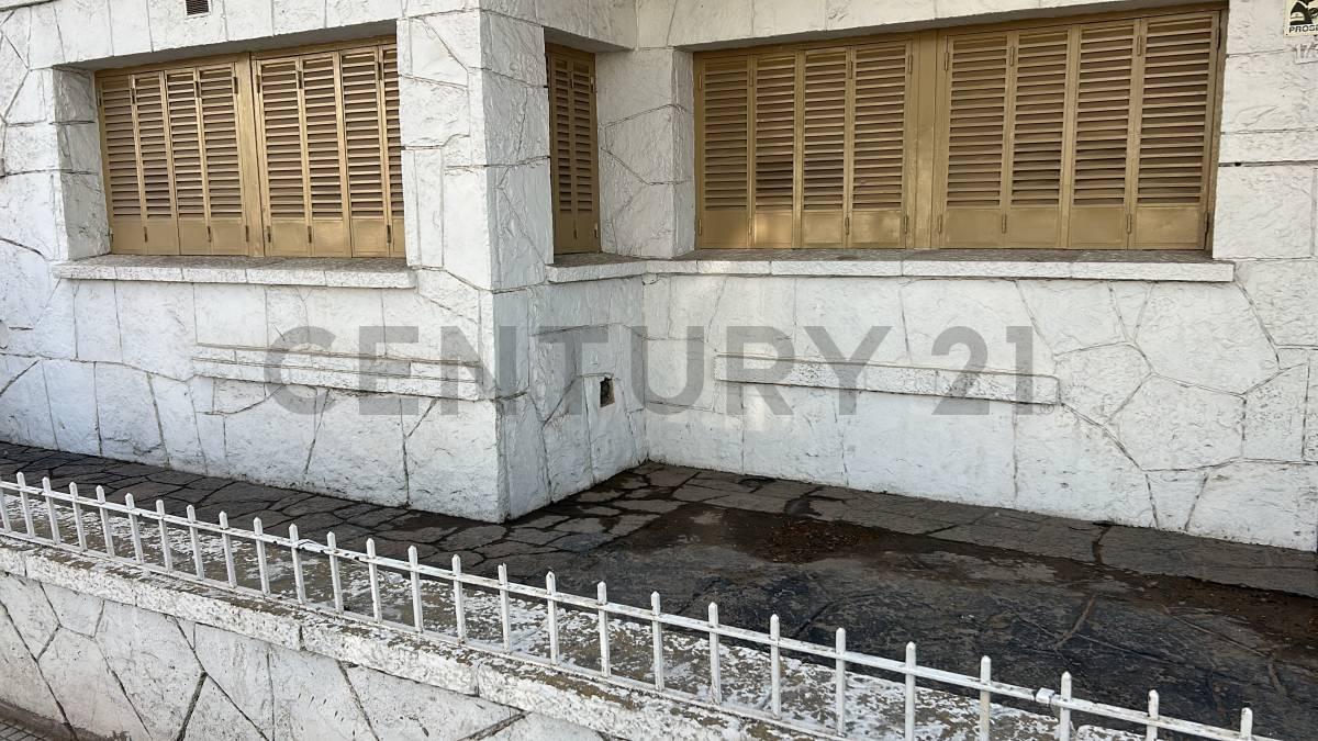 casa en alquiler en godoy cruz , limite ciudad — foto 1