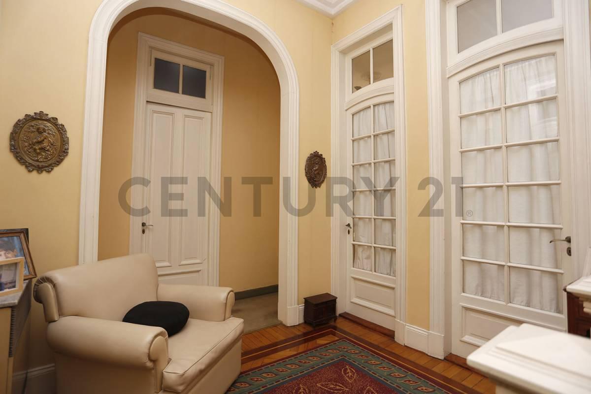 Venta Casa Estilo Petit Hotel, Lote propio. — foto 1