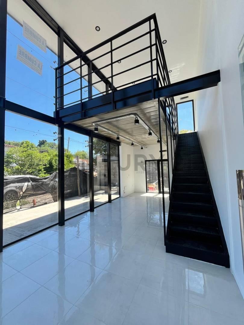 Local comercial con cochera a estrenar, en venta en Gonnet, La Plata — foto 1