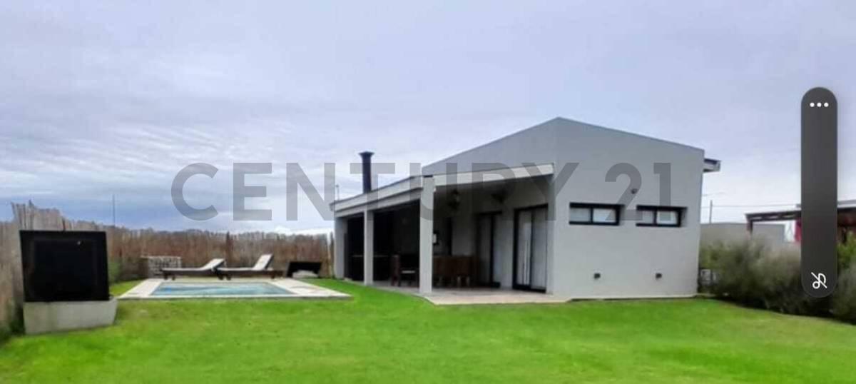 Casa tipo Loft en Venta en Barrio Las Luciernagas — foto 1