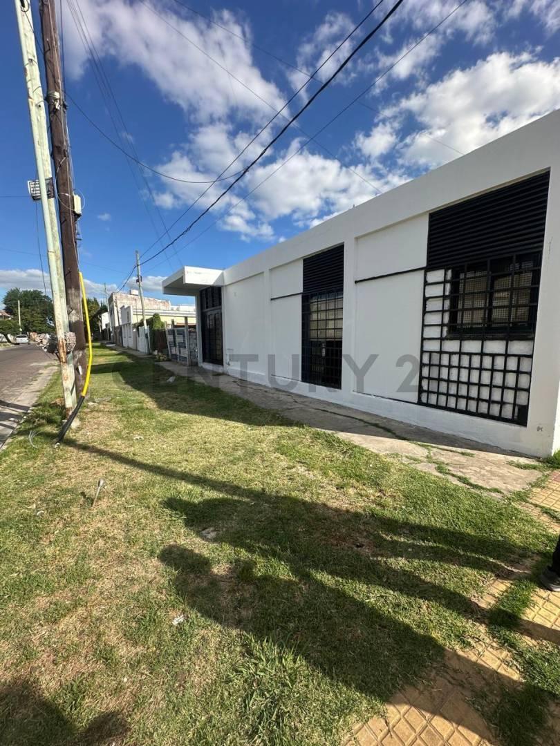 Local Comercial en Alquiler en Los Hornos — foto 1