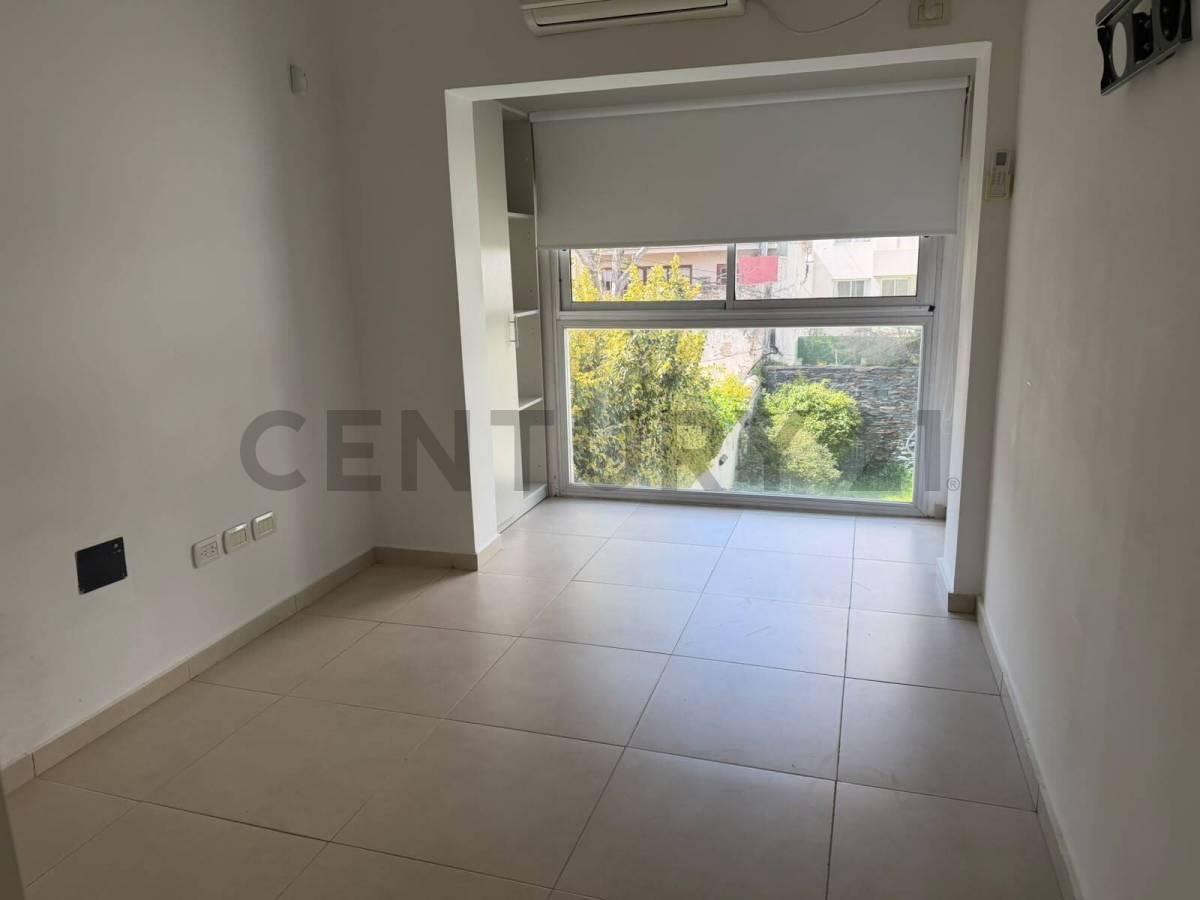 Monoambiente en Alquiler — foto 1