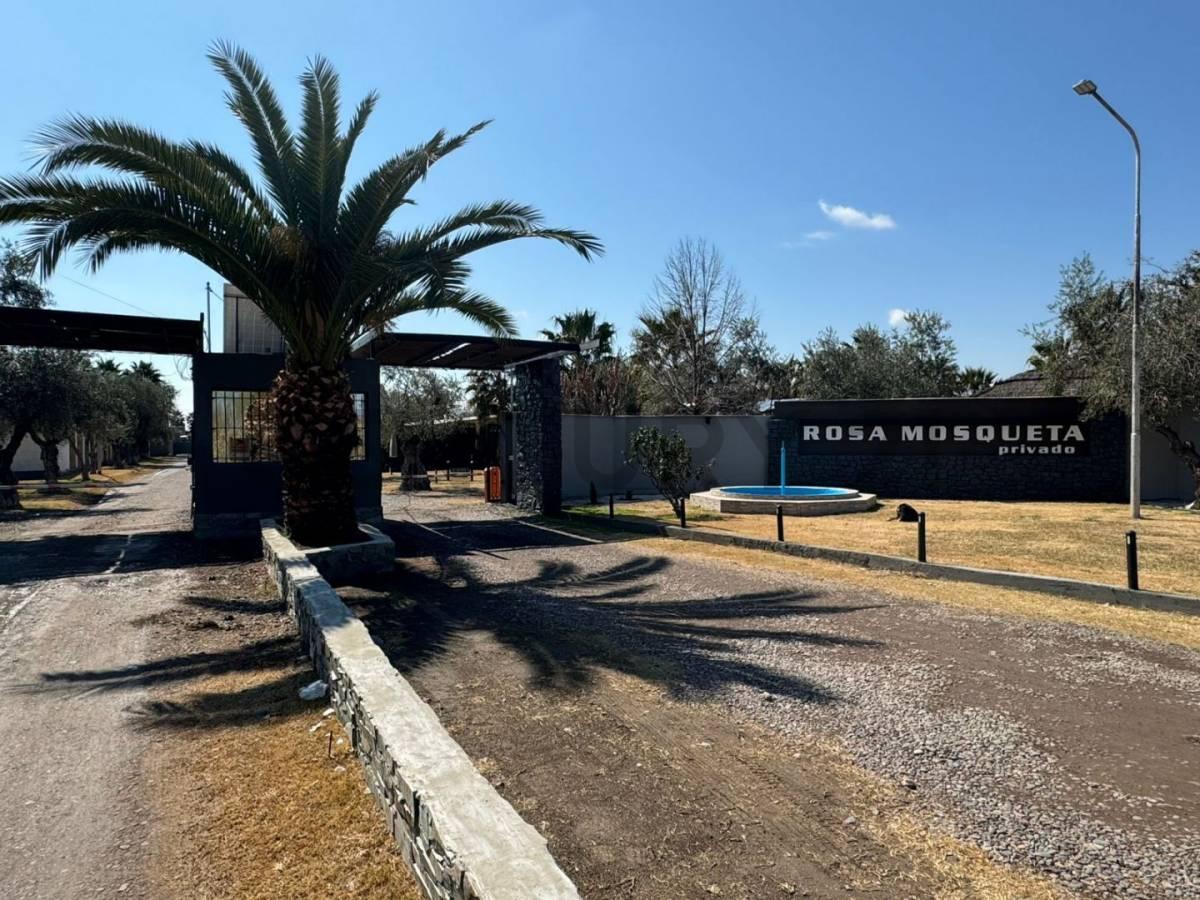 Venta de terreno barrio privado Rosa Mosqueta — foto 1