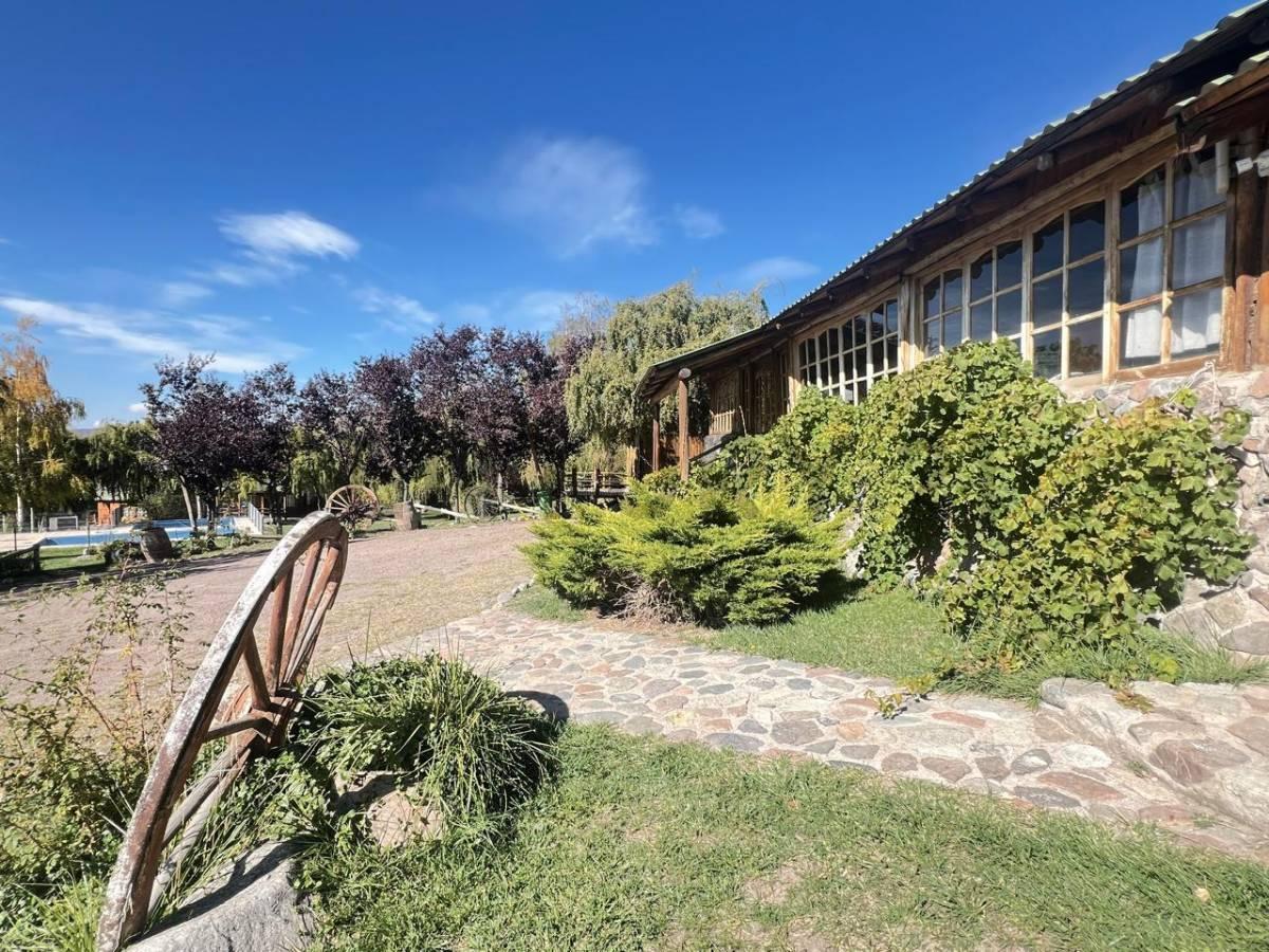 Se vende Complejo de Cabañas en el Salto Potrerillos — foto 1