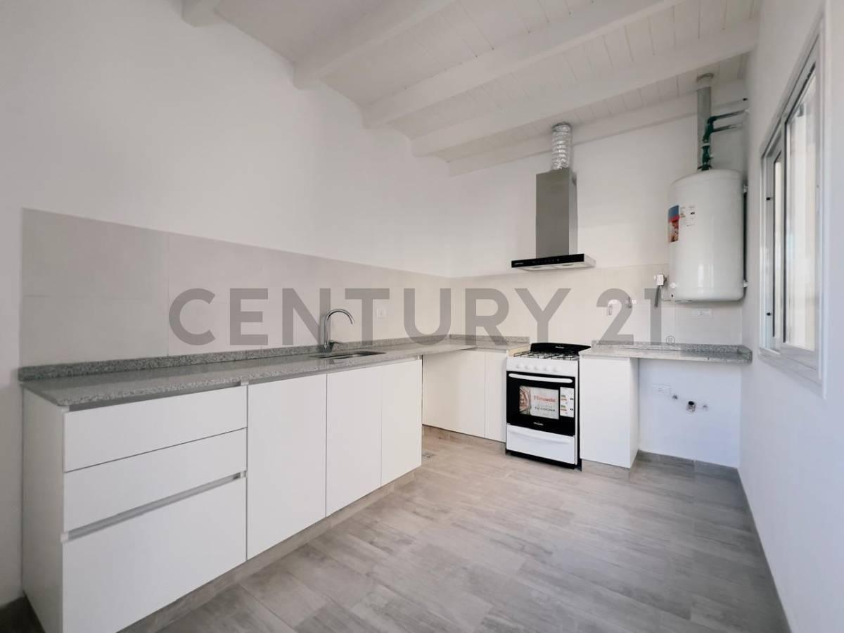 Duplex en venta en complejo privado Terra Maipu — foto 1